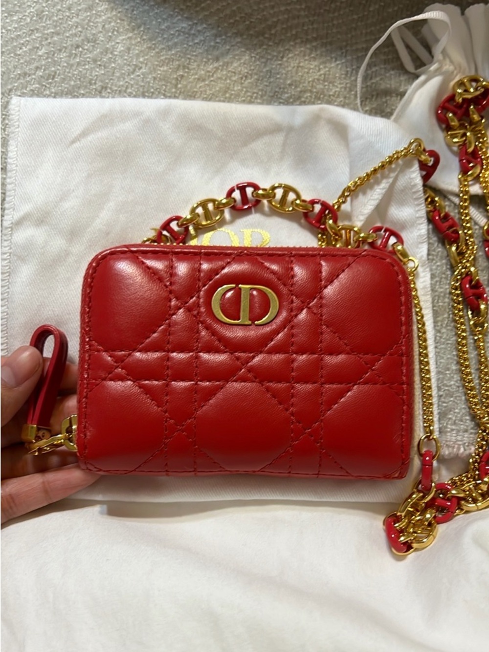 Mini Dior Caro Crossbody zipped Pouch in Raspberry Cannage Lambskin - Picture 3 of 12